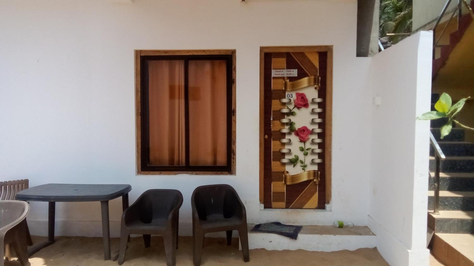 Gajananstay Beach Facing Rooms Gokarna Gokarna  Bilik gambar