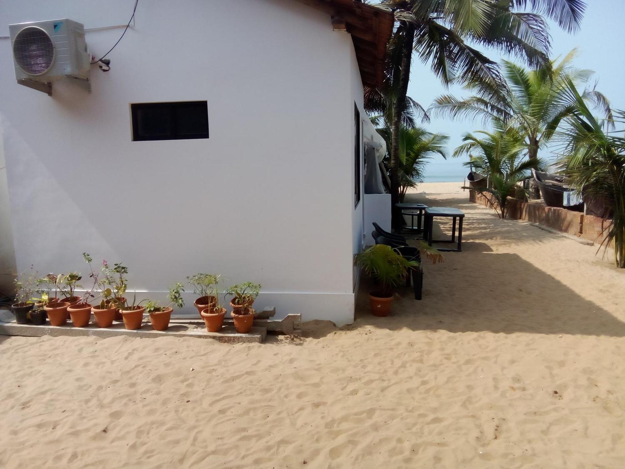 Gajananstay Beach Facing Rooms Gokarna Gokarna  Bilik gambar