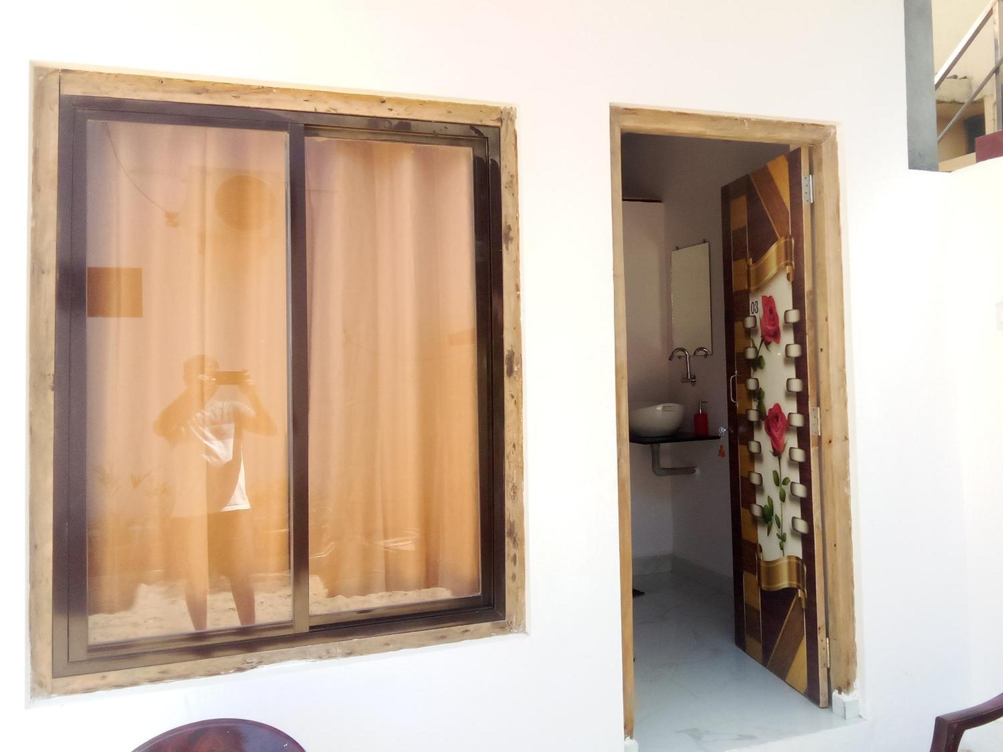 Gajananstay Beach Facing Rooms Gokarna Gokarna  Bilik gambar