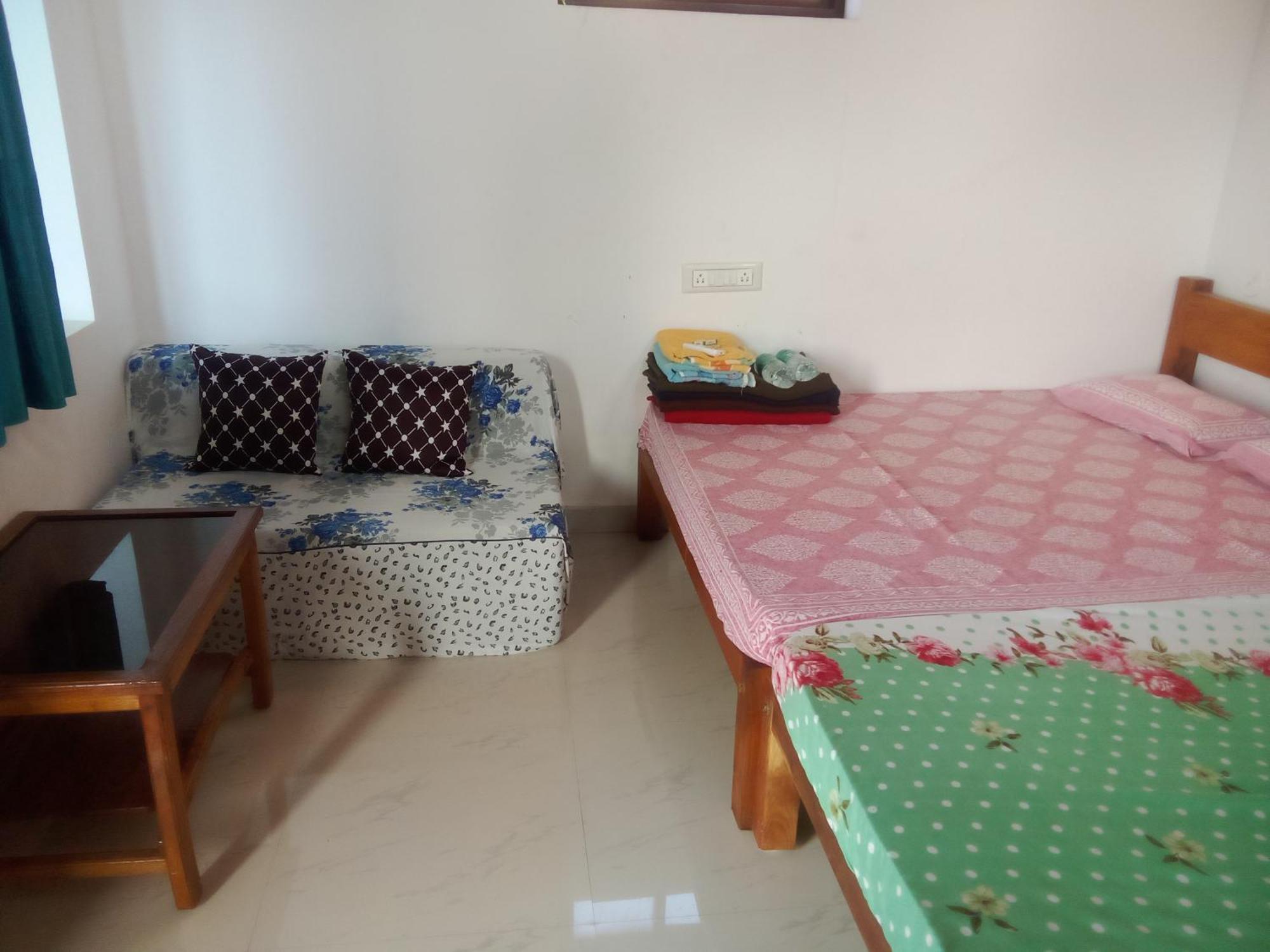 Gajananstay Beach Facing Rooms Gokarna Gokarna  Bilik gambar